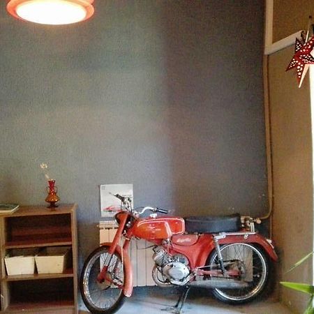 Borda Jovell Hostel Sispony Buitenkant foto