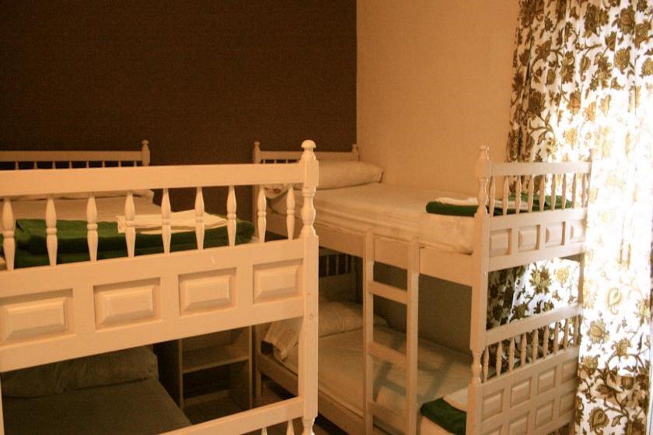 Borda Jovell Hostel Sispony Buitenkant foto