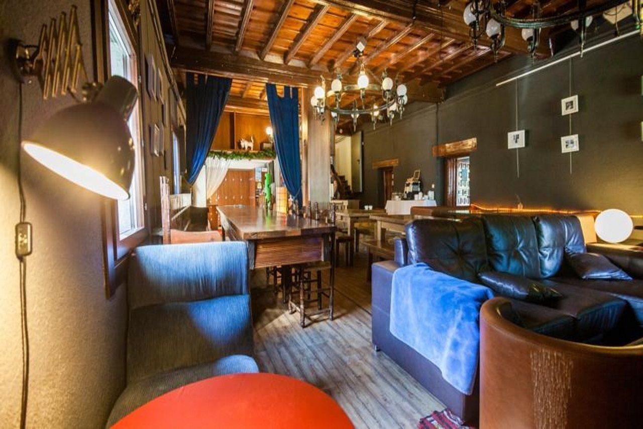 Borda Jovell Hostel Sispony Buitenkant foto