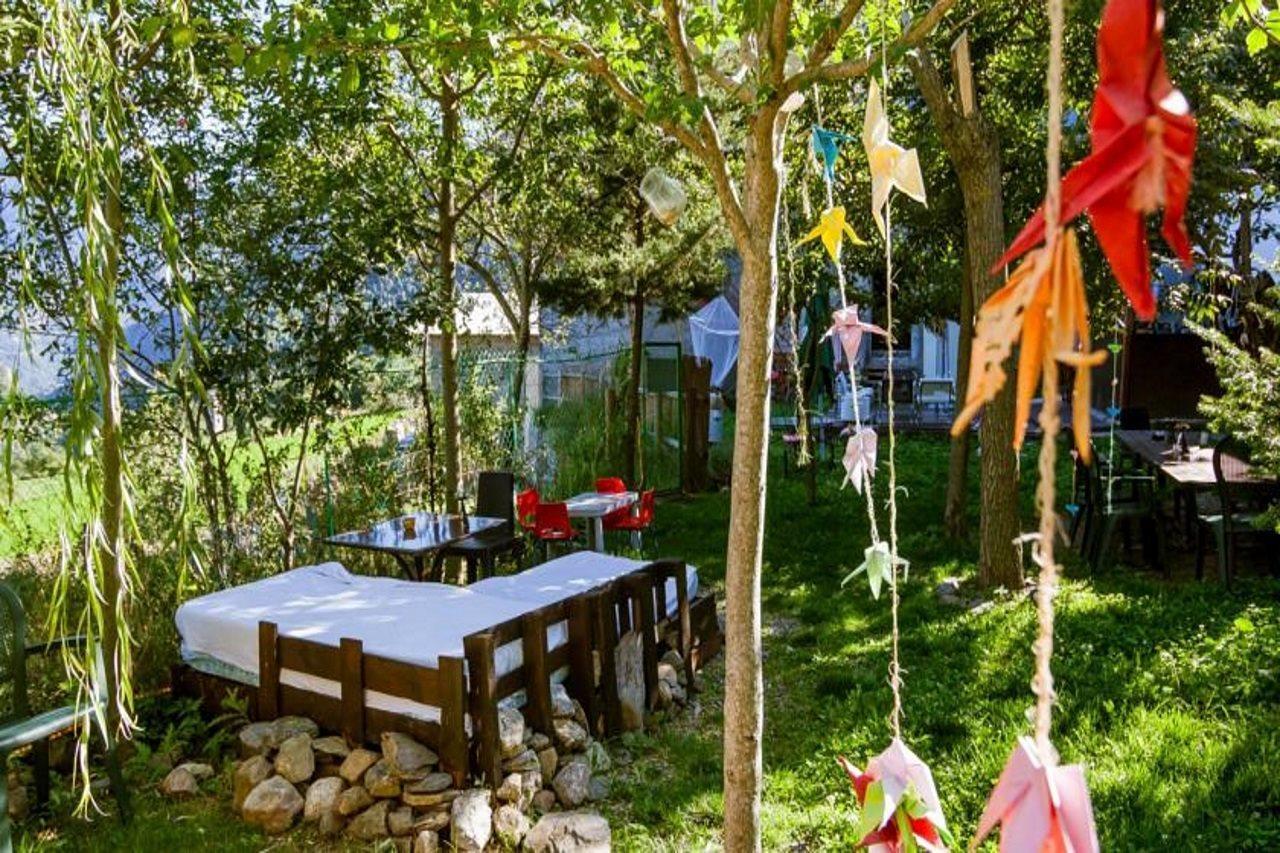 Borda Jovell Hostel Sispony Buitenkant foto