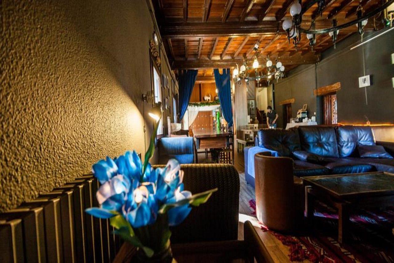 Borda Jovell Hostel Sispony Buitenkant foto