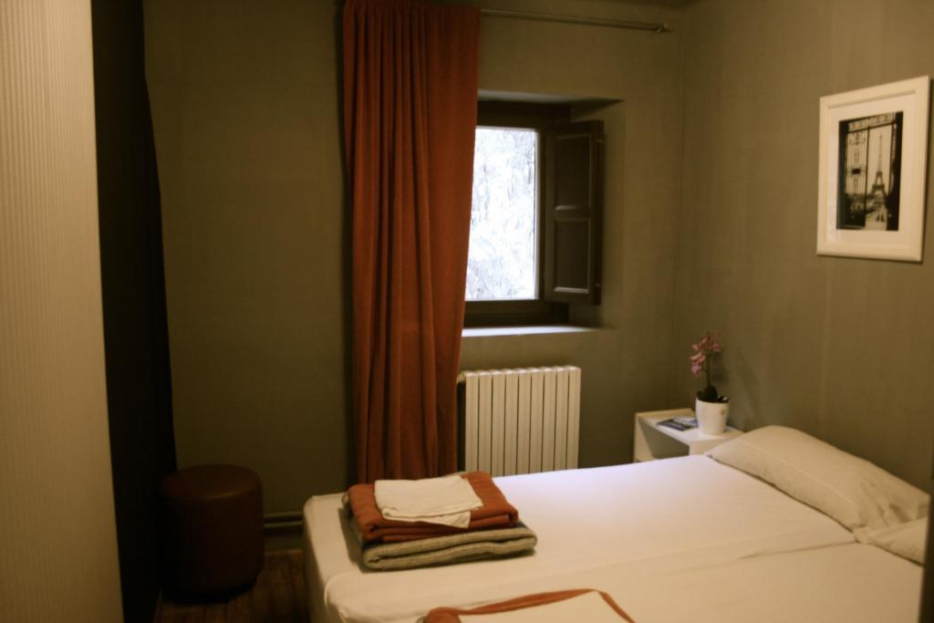 Borda Jovell Hostel Sispony Buitenkant foto